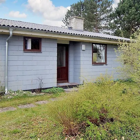 One-bedroom Holiday Vester 03 *